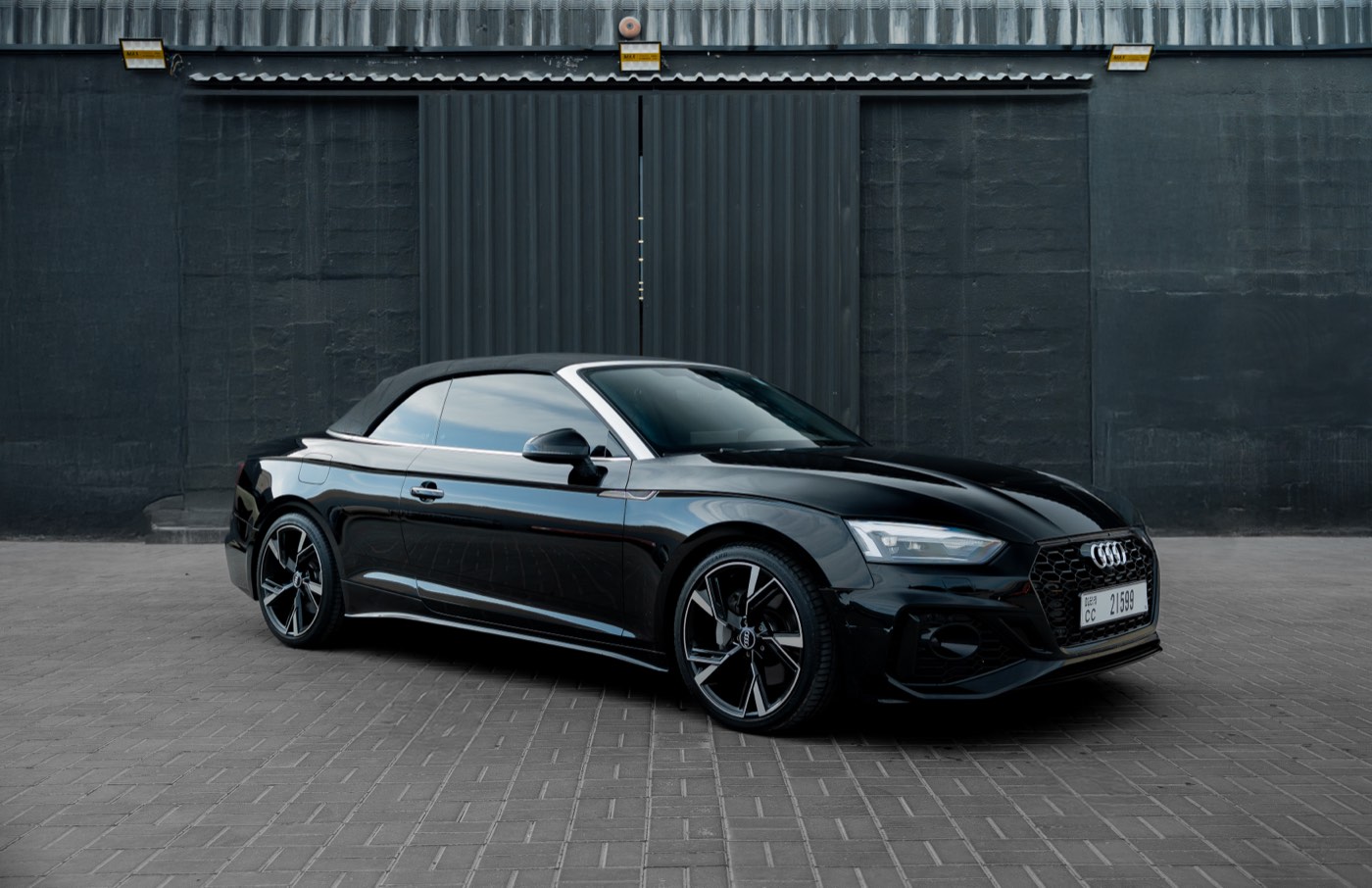 Audi A5 Cabriolet en location à Dubaï