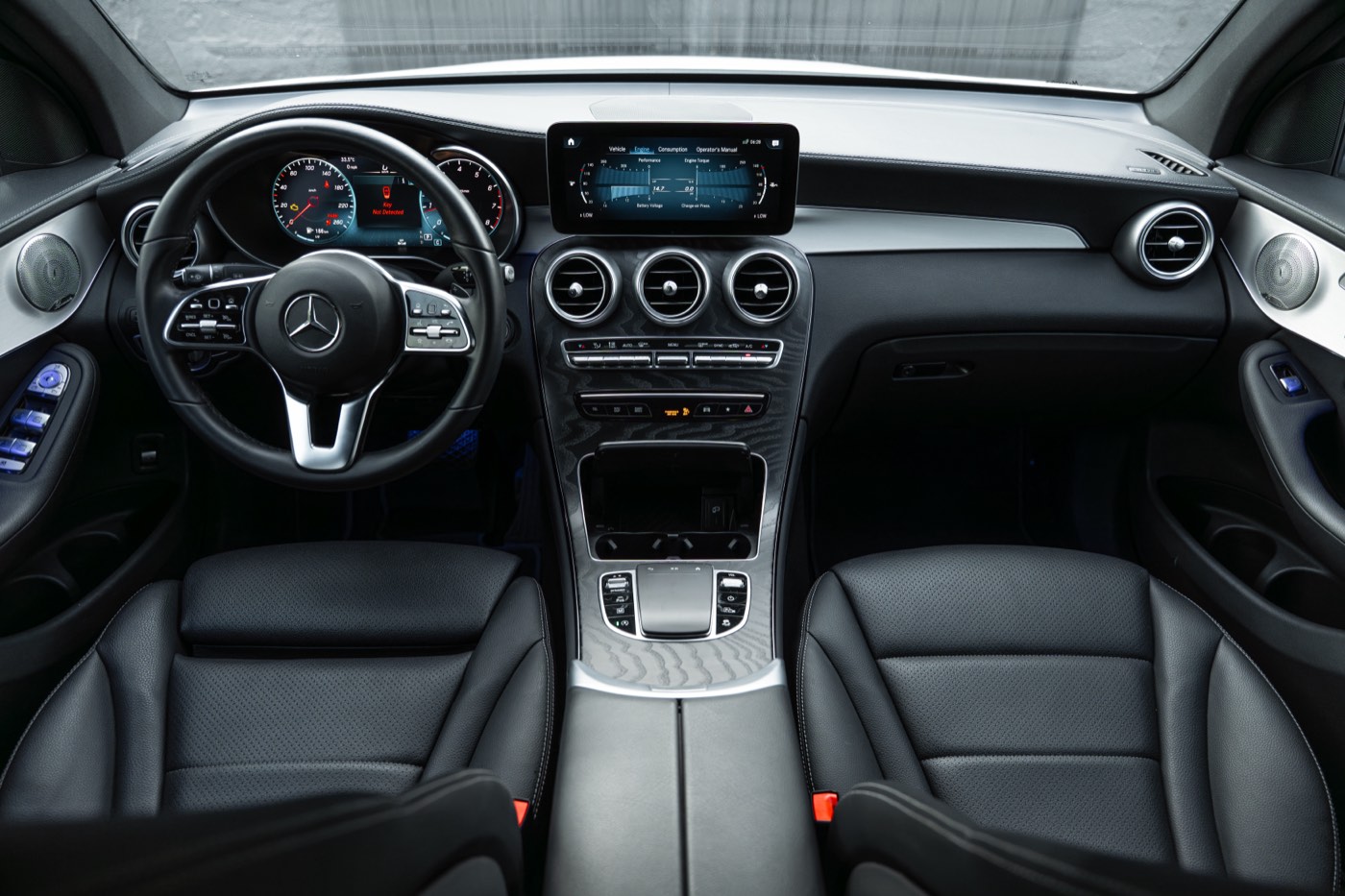 Mercedes GLC en location à Dubaï